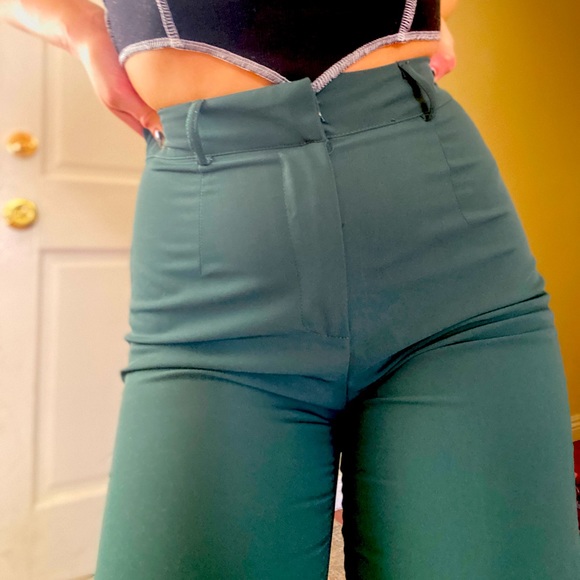 CIDER Emerald Green dress pant. Size small, subtle flare - Picture 3 of 4